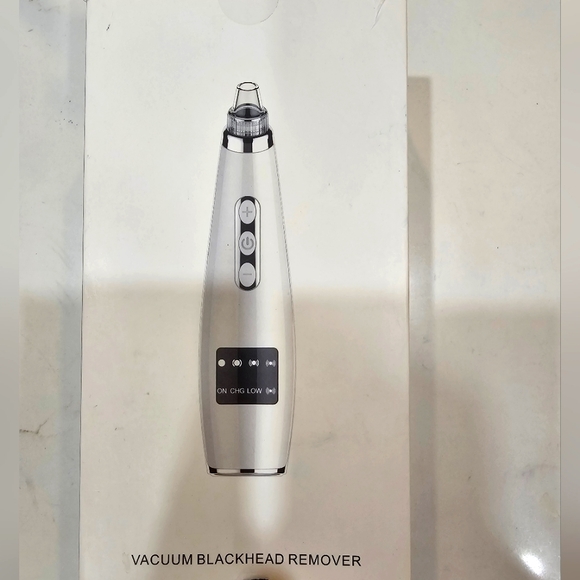 Vacuum blackhead remover - Picture 1 of 6